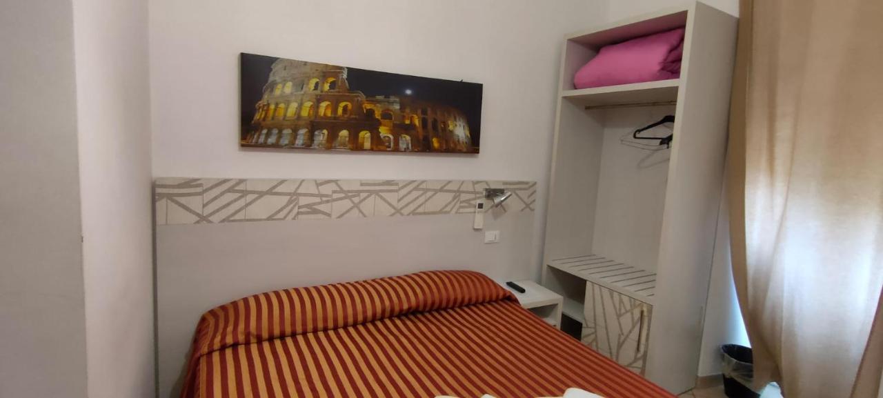 In Rome — Foto 2
